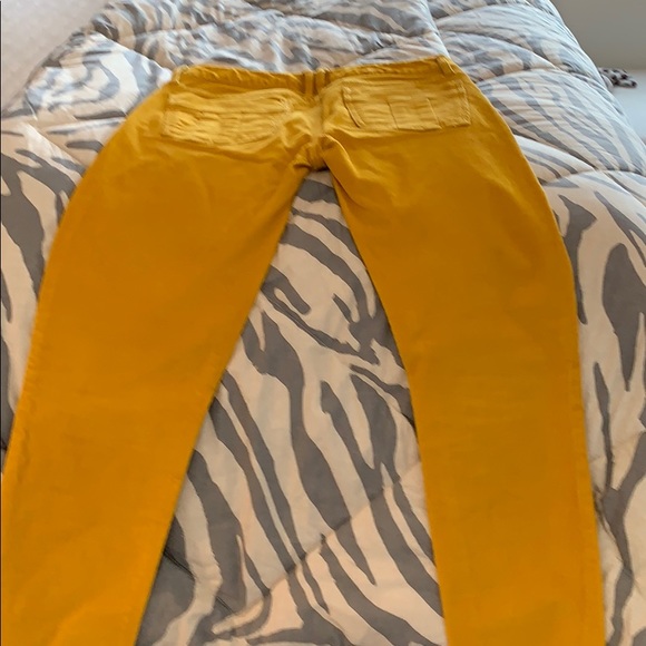 Gold Gap straight cords with side buttons - Picture 5 of 5